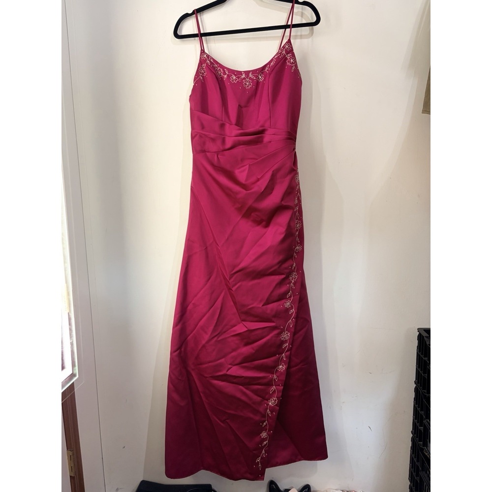 Vintage Bridal Originals Fuchsia Embroidered Formal Prom Dress Size 6 Y2K